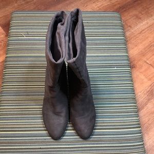 NY & C grey booties with zipper